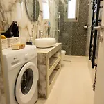 Anesis Aera Luxury شقة *
