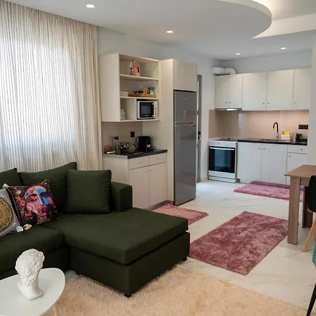 Anesis Aera Luxury شقة *