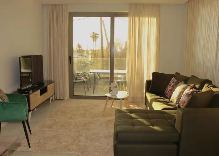 Anesis Aera Luxury شقة *